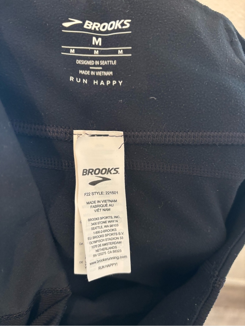 Brooks Run Happy Black High-Rise Leggings with Side Pockets - Picture 3 of 3